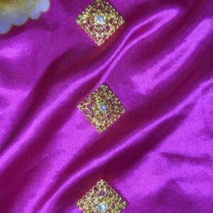 welovekebaya Gold Medium Brooch 9 (without chain)