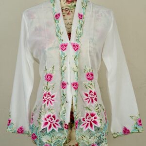 welovekebaya Nyonya Kebaya (L) - With buttons - NKBLWHITE002