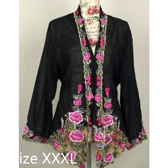 (Preorder) welovekebaya  Nyonya Kebaya (XXXL) – no buttons (top only) – NKXXXLBk003