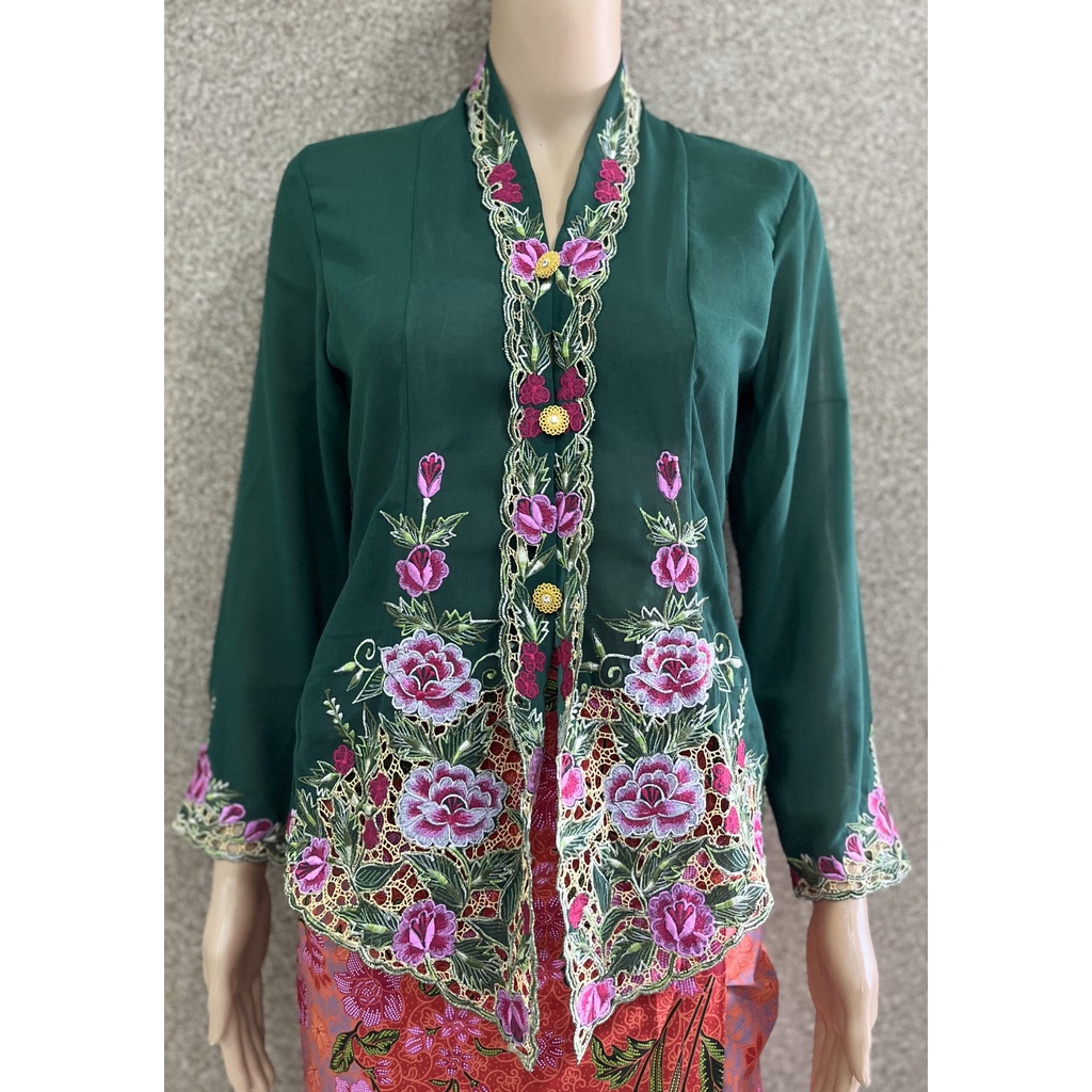 Nyonya Kebaya (S) – no buttons (top only) – NKSGREEN001