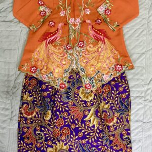 Welovekebaya Kid Kebaya Set (2 Years Old) - KBK2YRORG001